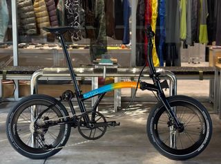 （分類：）位於 。 由 trendybike 提交（商品編號 1414836962，圖片 1）。簡介： 。