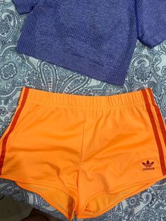 (Category: ) located in . Submitted by preloved.clozet (Listing ID 1414983605, Image 1). Description: .