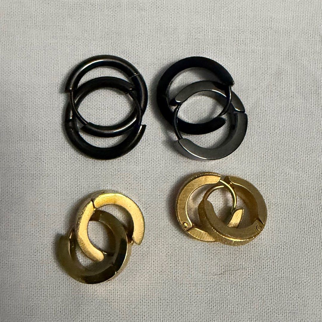 Assorted Men/Womens' Earrings 4 pcs Gold and Black (Category: Earrings) located in Quezon City. Submitted by grayway (Listing ID 1414865687, Image 1). Description: Assorted Men/Womens' Earrings 4 pcs Gold and Black 🏷️Selling Price: Php 150 👉RFS: For decluttering ❗️No issues 📍Tandang Sora, Quezon City 🚚 For shipping through Grab or LBC ONLY. (buyer pays for the shipping fee) 💳 Payment Mode: GCash .