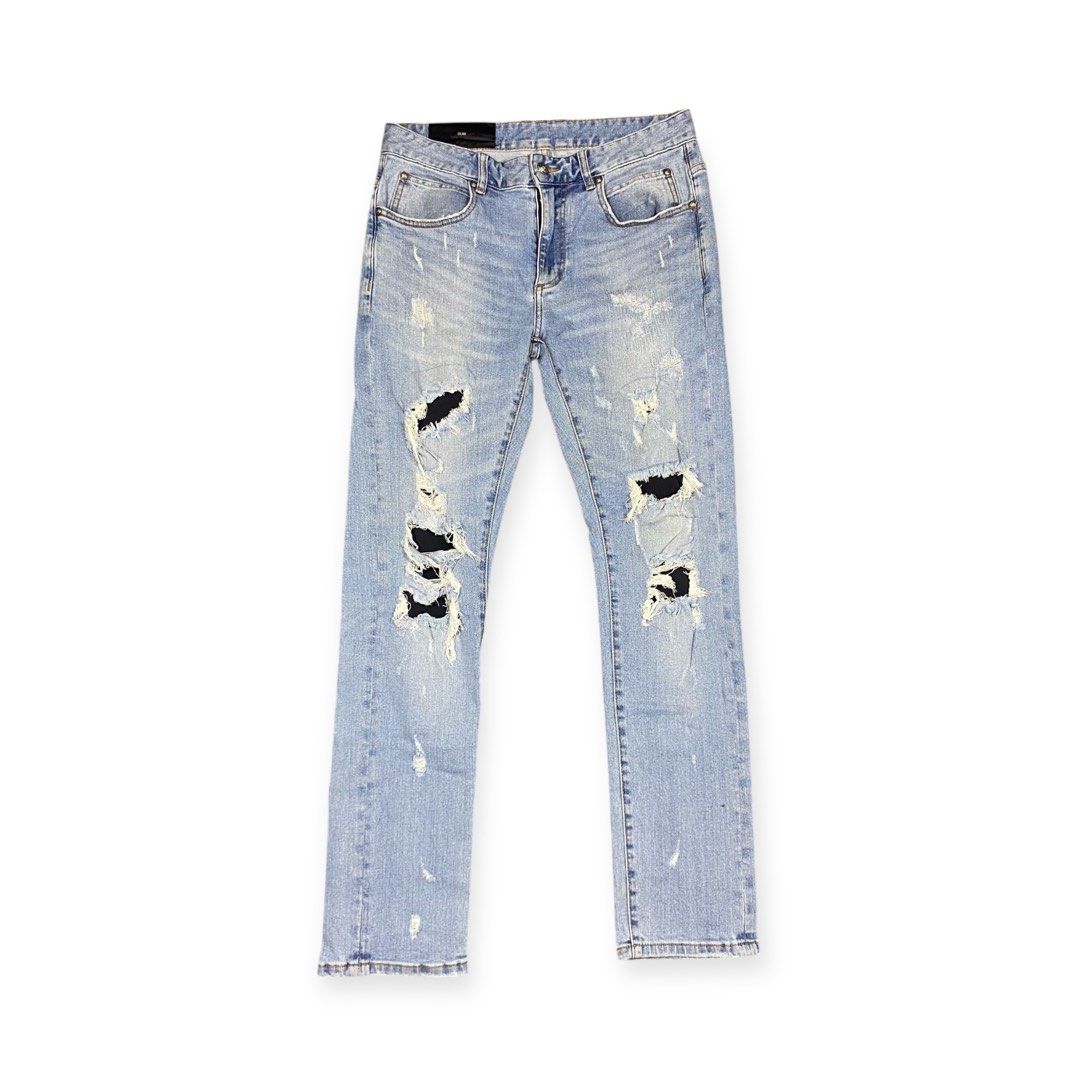 Balmain Distressed Jeans (Category: Jeans) located in Bacolod City. Submitted by treasurehunts.6100 (Listing ID 1414906813, Image 2). Description: Balmain Pants Condition - Excellent Color rate - 9.3 / 10 No Flaws Size 31 Dimensions : Width - 31 Length - 40 Hem - 6.5 .