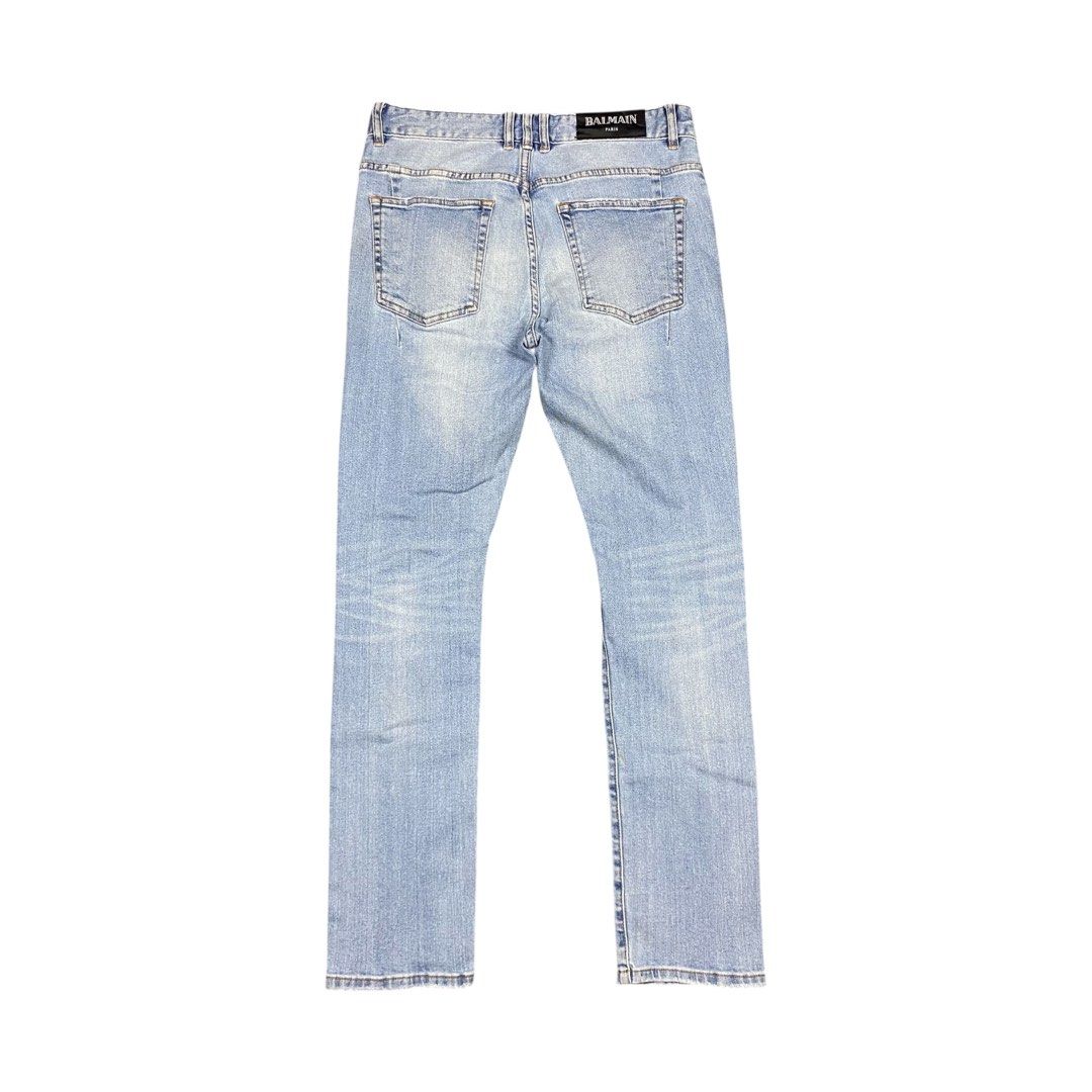 Balmain Distressed Jeans (Category: Jeans) located in Bacolod City. Submitted by treasurehunts.6100 (Listing ID 1414906813, Image 1). Description: Balmain Pants Condition - Excellent Color rate - 9.3 / 10 No Flaws Size 31 Dimensions : Width - 31 Length - 40 Hem - 6.5 .