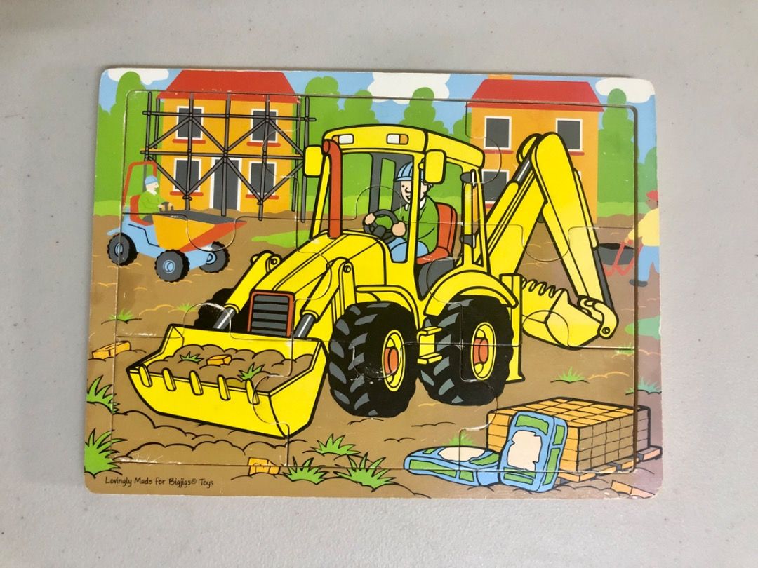 Bigjigs Wooden Tray Puzzle Digger (Category: Educational & Learning Toys) located in Imus. Submitted by dyelinn (Listing ID 1414840529, Image 1). Description: ✨PRELOVED 🇬🇧 Bigjigs Tray Puzzle Digger 📝 VGUC; 9-pc all wood Age: 2+ Flaws: scratches, peeling on edges; fading on right side; few dents on the inside tray ₱380.