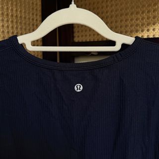 （分類：）位於 。 由 diecinueve 提交（商品編號 1414926305，圖片 1）。簡介： 。
