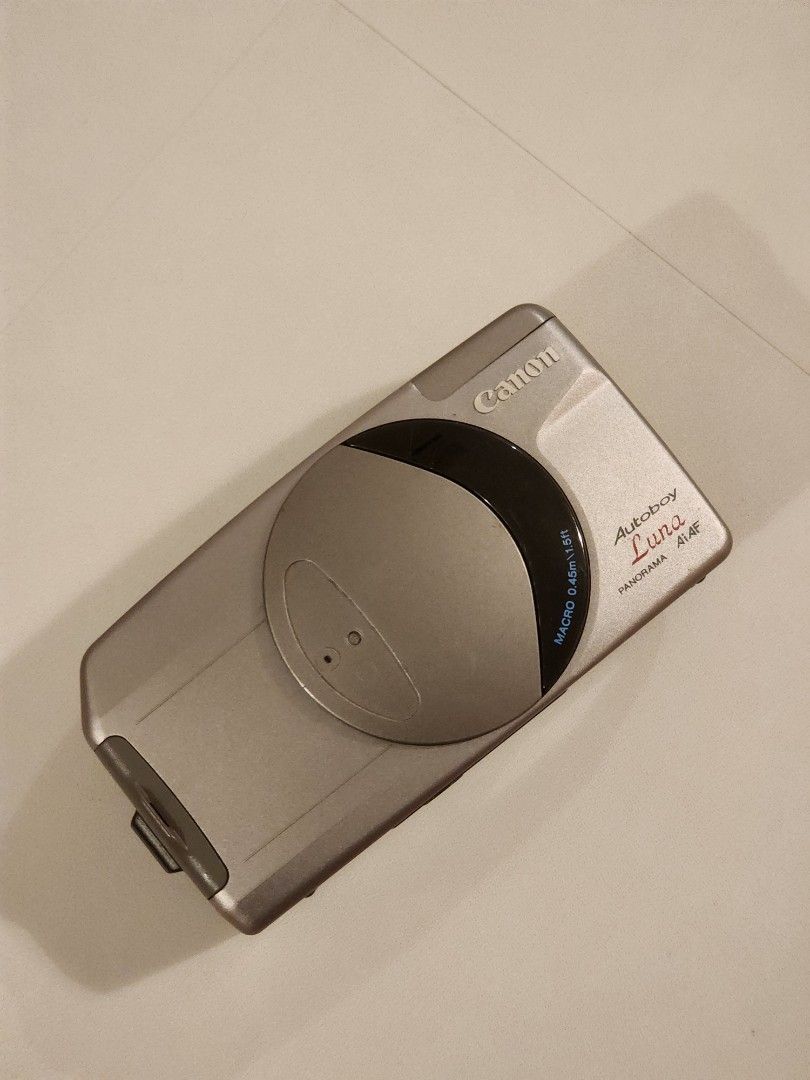 Canon Autoboy Luna 28-70mm Film Camera (not working), Photography ...