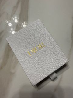 (Category: ) located in . Submitted by shoptillyoudrop8 (Listing ID 1414850934, Image 1). Description: .