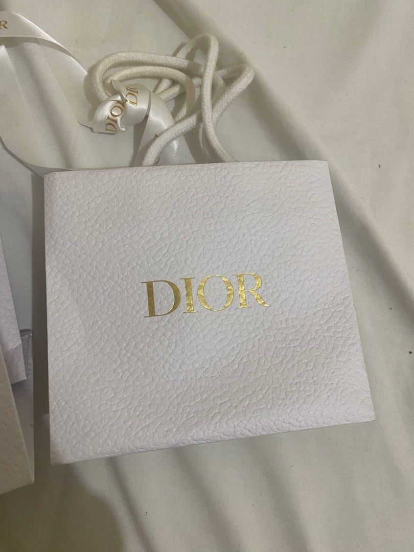 Dior Gift Paper Bags (Category: Luxury Bags & Wallets) located in Quezon City. Submitted by t0bacoov4nille (Listing ID 1415008717, Image 3). Description: Authentic Dior paper bags ❌SOLD small bag .