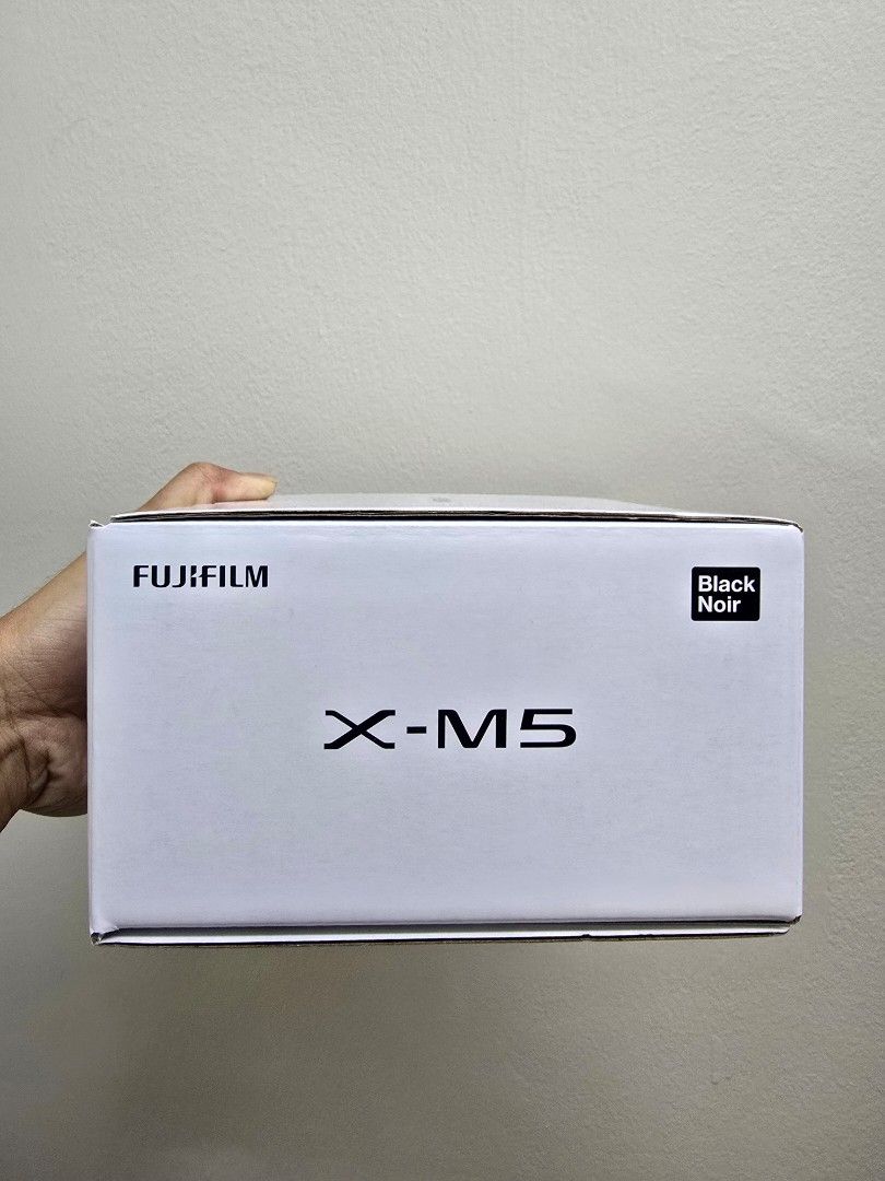 Fujifilm X-M5 Black Body Only, Photography, Cameras on Carousell