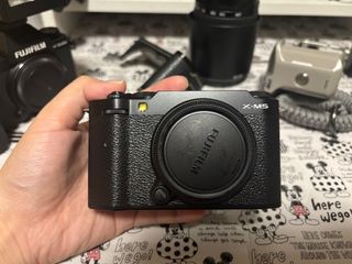 (Category: ) located in . Submitted by siaohui67 (Listing ID 1413989748, Image 1). Description: .
