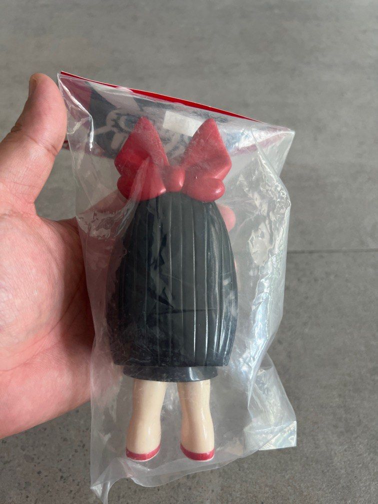 Grape brain / Grapebrain sofubi (Category: Designer & Blind Box Toys) located in Singapore. Submitted by oldskoolmate (Listing ID 1414890388, Image 2). Description: .