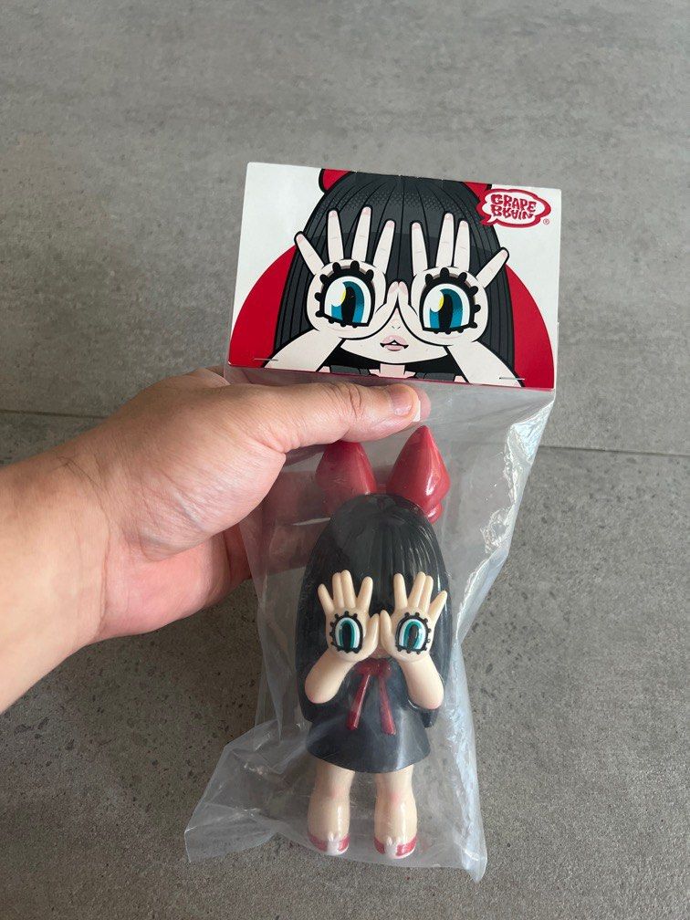 Grape brain / Grapebrain sofubi (Category: Designer & Blind Box Toys) located in Singapore. Submitted by oldskoolmate (Listing ID 1414890388, Image 1). Description: .