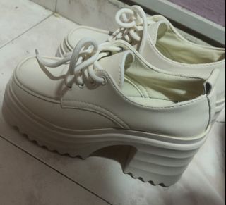 (Category: ) located in . Submitted by Abian (Listing ID 1414927635, Image 1). Description: .