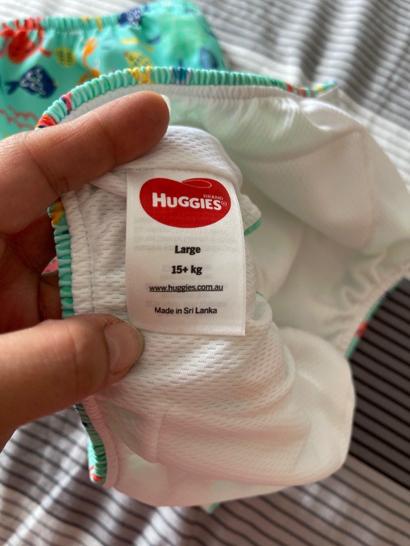 Huggies Swim Diaper - Large (Category: Diapers & Baby Wipes) located in Quezon City. Submitted by basicsandessentials (Listing ID 1414866653, Image 2). Description: - Huggies Swim Diaper - Size: Large (for babies 15+ kg) - Fun sea creature design - Features snap closures for easy changes - Made in Sri Lanka Once used. Price is for 2pcs already. MOP:Bank transfer/ GCASH ❌No return, exchange or change of mind returns once item is shipped❌ .