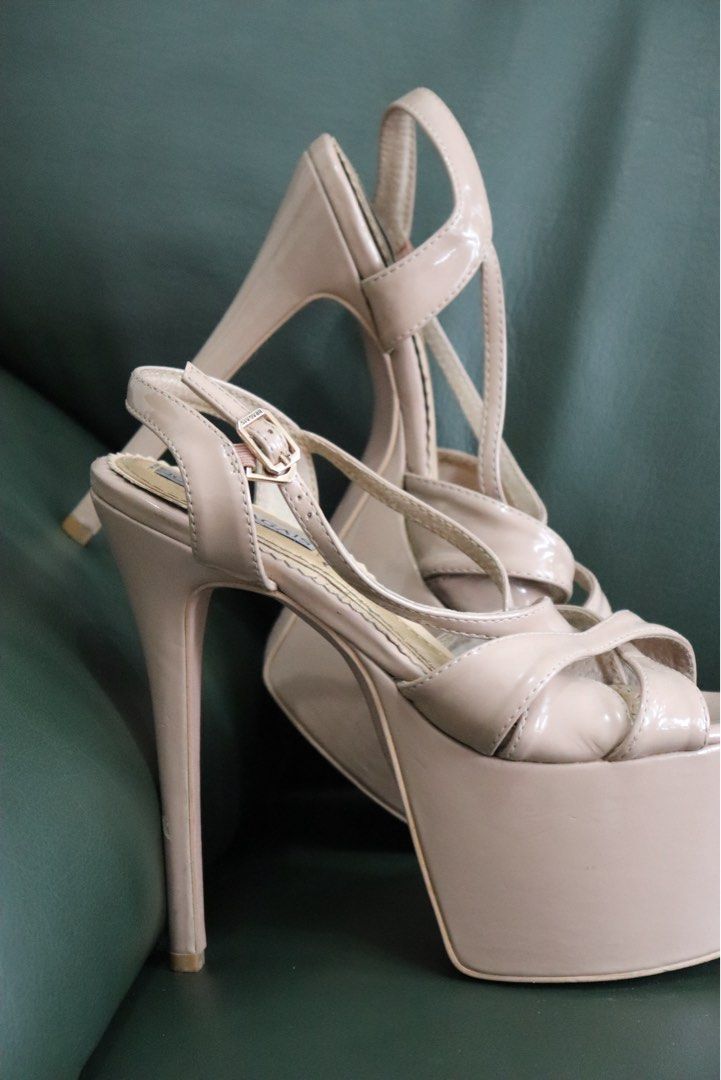 Jojo Bragais Pia Size 9 (Category: Heels) located in Las Pinas. Submitted by krishnah_ (Listing ID 1414971261, Image 3). Description: Lightly used with a few dents. Barely visible. Just needs cleaning. .