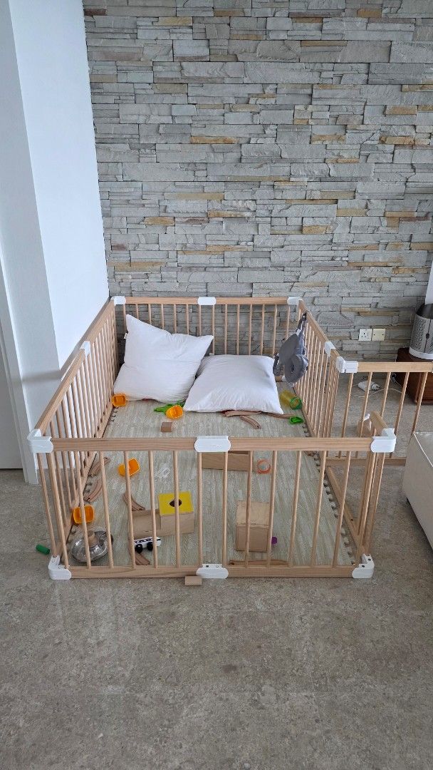 JOLLYBABY Wooden Baby Playpen + Safety Foam Tiles 125 x 185cm, Babies ...