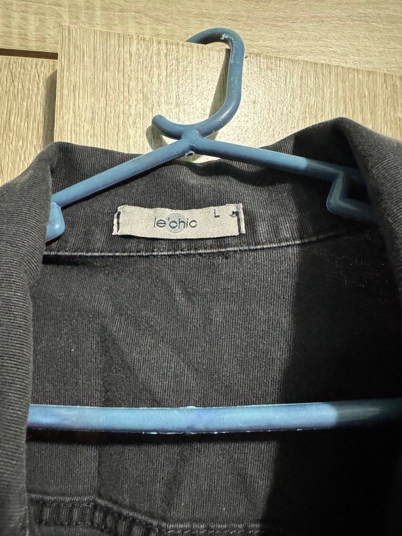 Le Chic Black Denim Jacket (Category: Coats, Jackets and Outerwear) located in Caloocan City. Submitted by daybysunlight (Listing ID 1414930886, Image 2). Description: ♡ size: Large (but it fits small to medium frame) ♡ features: button-down closure, two chest pockets, classic collar ♡ versatile and suitable for various outfits ♡ suitable for cold weather.