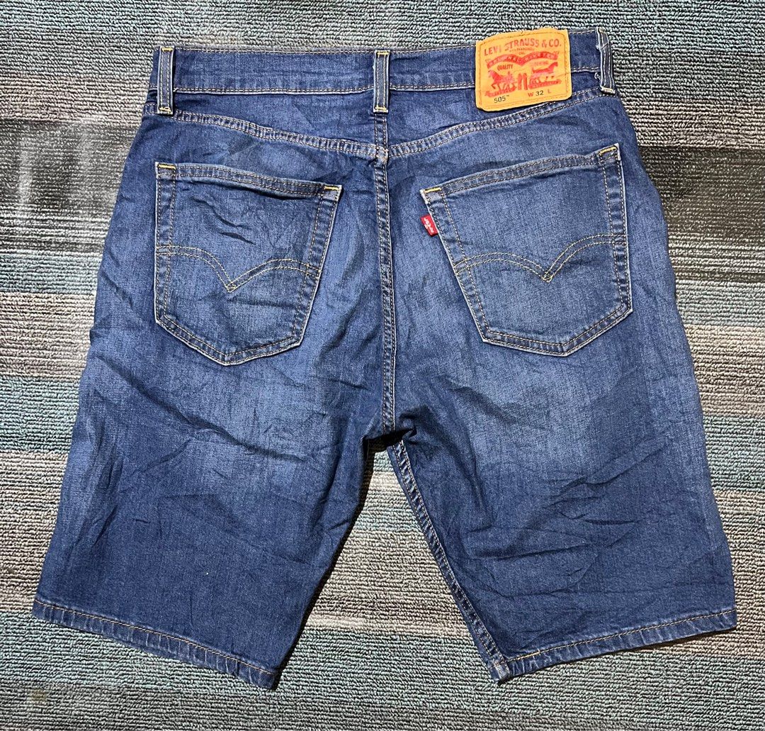 Levis 505 Short (Category: Shorts) located in Cebu City. Submitted by mark24anth29233 (Listing ID 1414994083, Image 1). Description: Size: 32 Dimes: see pics Excellent condi No issue .