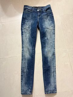 （分類：）位於 。 由 littlesk 提交（商品編號 1414967565，圖片 1）。簡介： 。
