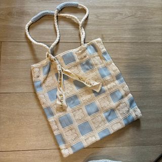 （分類：）位於 。 由 bbuy.balloon 提交（商品編號 1414838816，圖片 1）。簡介： 。