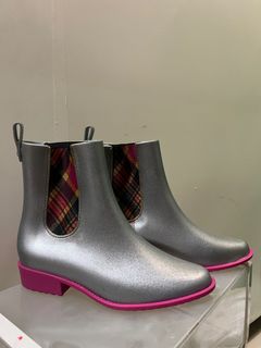 （分類：）位於 。 由 carlottaa 提交（商品編號 1414975530，圖片 1）。簡介： 。
