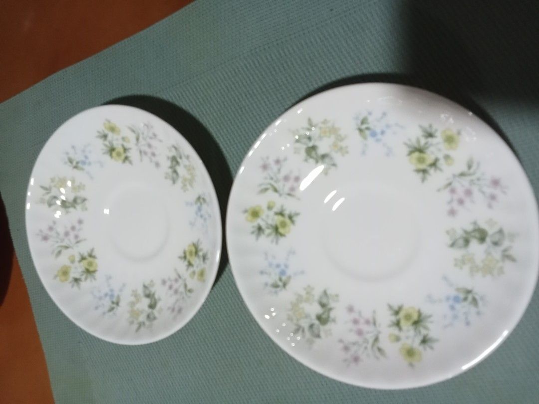 2 pcs Minton Floral Saucer Set (Category: Coffee & Tea Tableware) located in Tagaytay City. Submitted by vianang (Listing ID 1414853807, Image 1). Description: - Set of 2 saucers - Delicate floral pattern - White base with colorful flower designs - Green logo on the underside - Perfect for tea or coffee - Adds a charming touch to your table setting.