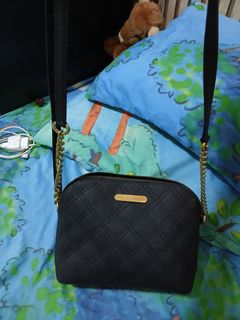 (Kategori: ) berada di . Dikirim oleh ayaywardrobe (ID iklan 1415024046, Gambar 1). Deskripsi: .
