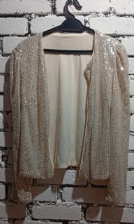(Category: ) located in . Submitted by original_uniqlo (Listing ID 1415038777, Image 1). Description: .