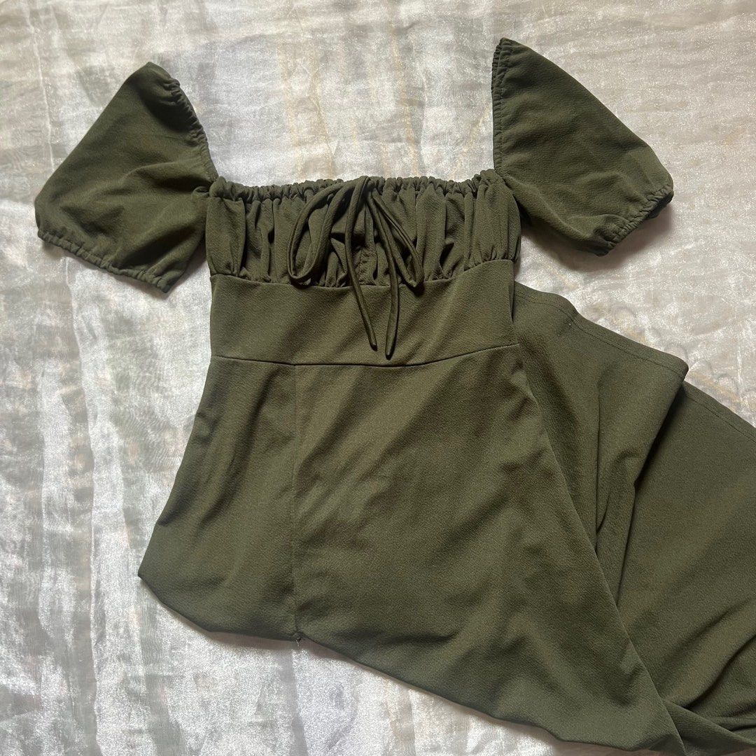 Olive Green Off-Shoulder Maxi Dress (Category: Dresses) located in Bulacan. Submitted by mei_declutters (Listing ID 1415008073, Image 1). Description: Brand: —— Size: M-L Flaws: none.