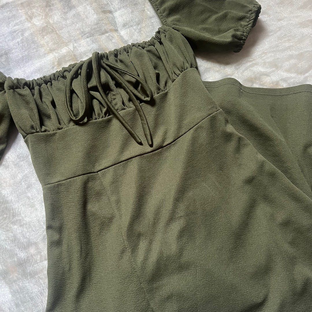 Olive Green Off-Shoulder Maxi Dress (Category: Dresses) located in Bulacan. Submitted by mei_declutters (Listing ID 1415008073, Image 2). Description: Brand: —— Size: M-L Flaws: none.