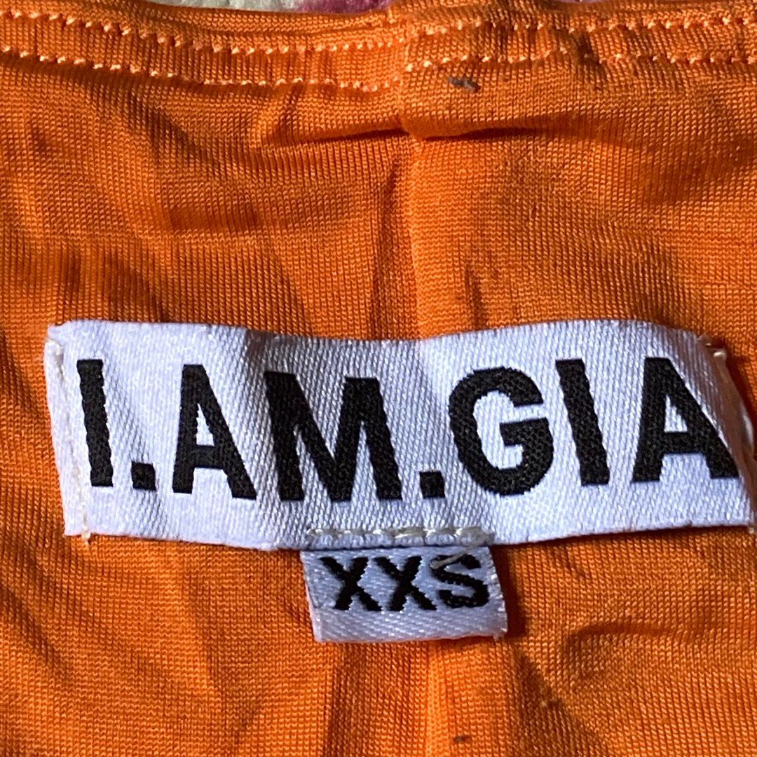 I AM GIA mini skirt (Category: Skirts) located in Naga. Submitted by 2k_bodega (Listing ID 1415023166, Image 3). Description: Excellent condition No flaws 9.5/10 Color rate Waist 24.5 inches" " Length 10 inches" ".