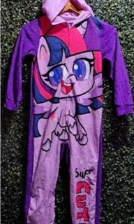 (Category: ) located in . Submitted by yanaspreloved3 (Listing ID 1415020779, Image 1). Description: .