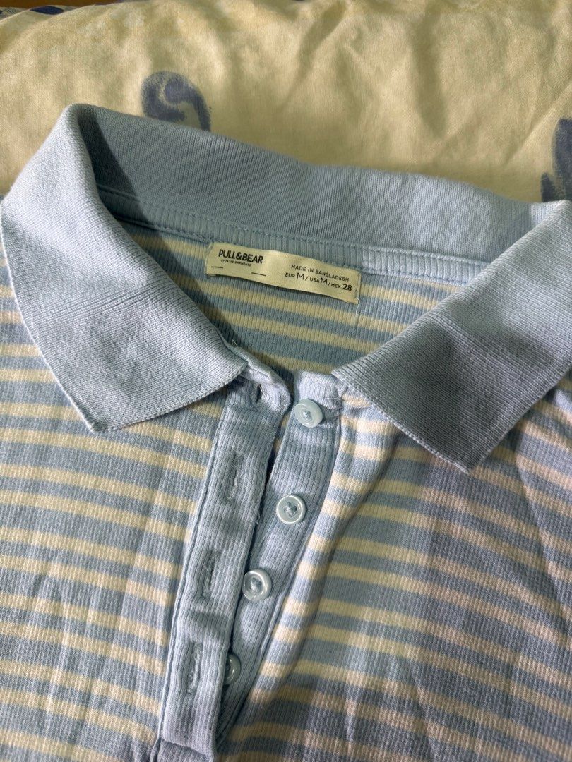 Pull&Bear Cropped Polo Shirt (Category: Shirts) located in Caloocan City. Submitted by daybysunlight (Listing ID 1414889385, Image 2). Description: ♡ like new ♡ used once ♡ size: EUR M / USA M / MEX 28 ♡ made in bangladesh ♡ does not fit me anymore ♡ quality is so good (soft on the skin) .