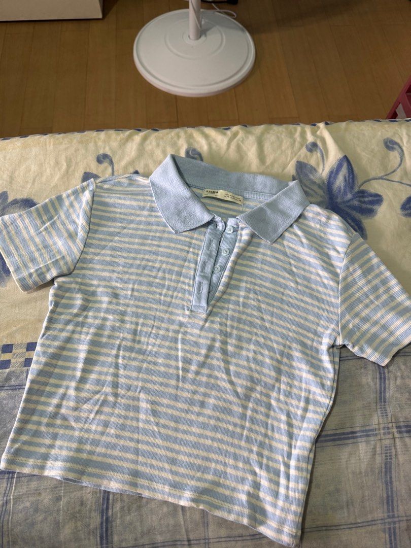 Pull&Bear Cropped Polo Shirt (Category: Shirts) located in Caloocan City. Submitted by daybysunlight (Listing ID 1414889385, Image 1). Description: ♡ like new ♡ used once ♡ size: EUR M / USA M / MEX 28 ♡ made in bangladesh ♡ does not fit me anymore ♡ quality is so good (soft on the skin) .
