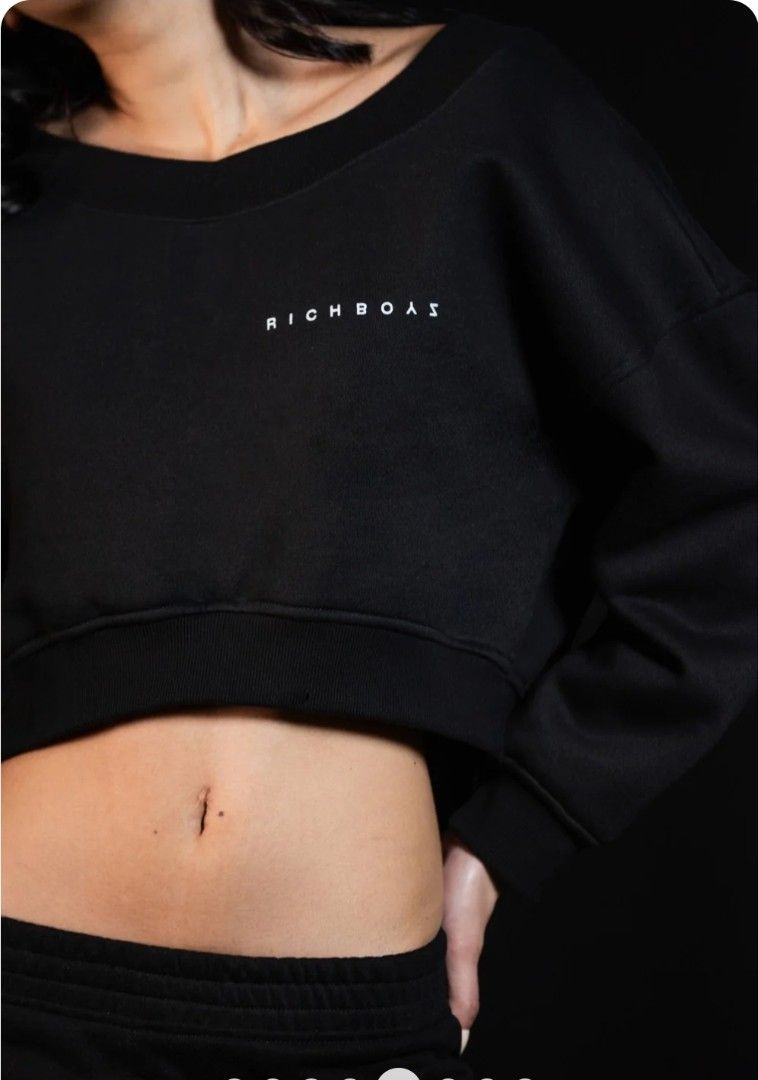 Richboyz Off Shoulder Midnight Sweatshirt S (Category: Longsleeves) located in Caloocan City. Submitted by arly99571 (Listing ID 1414899710, Image 3). Description: - Richboyz black cropped sweatshirt - White brand logo print (front & back) - Crew neck - Long sleeves - Off-shoulder design - Perfect for a casual look PHOTO GRABBED FROM ROCHBOYZ SITE. Last two are actual photos. Can provide other photos upon request. NO TO LOW BALLERS PLEASE RFS: cl