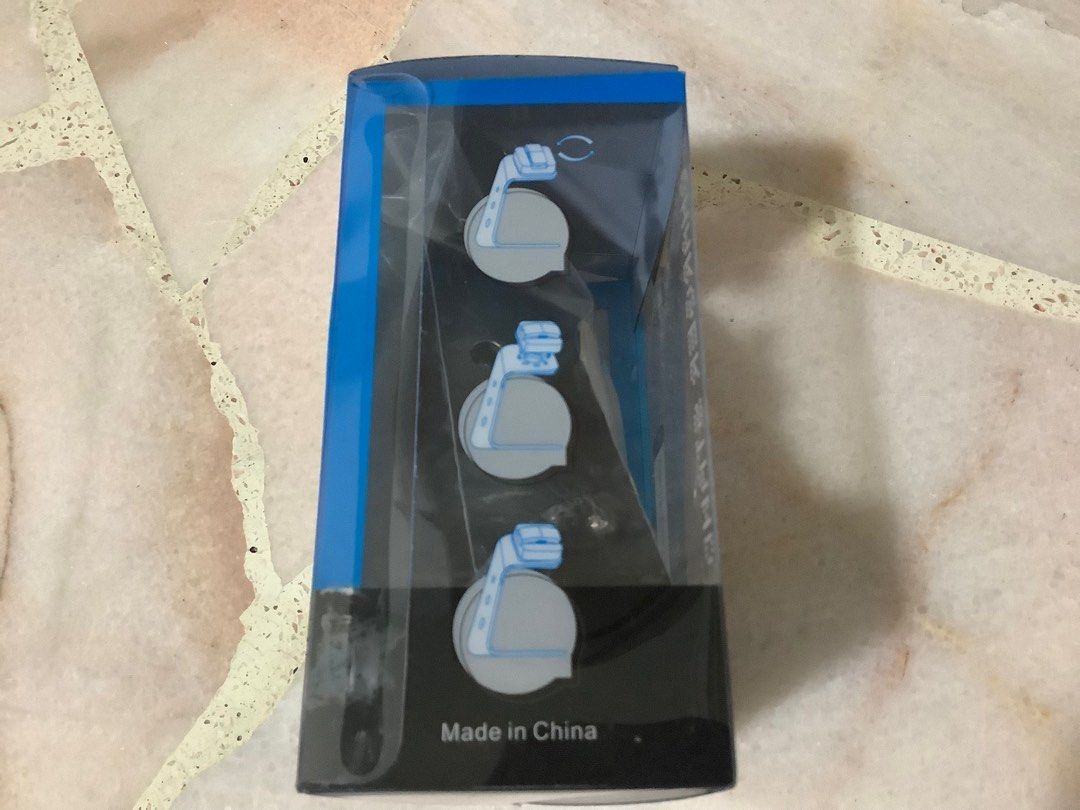 Smartwatch Charging Dock (Category: Wearables & Smart Watches) located in Singapore. Submitted by LivinginFreedom (Listing ID 1414833013, Image 2). Description: Opened but not used. .