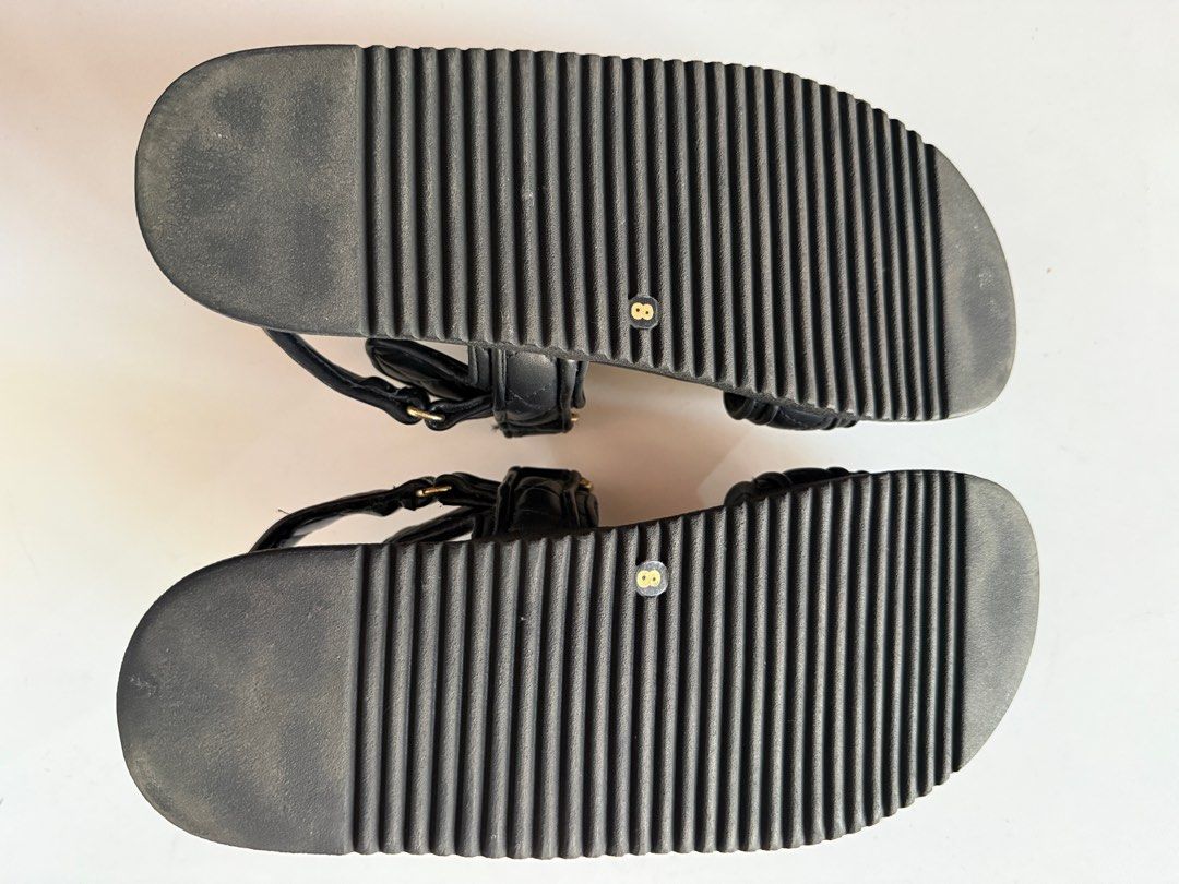 Steve Madden Mona Quilted Sandals Size 8 (Category: Flats & Sandals) located in Pasig City. Submitted by abbyrds (Listing ID 1415014025, Image 3). Description: - Steve Madden sandals - Black color - Size 8 - Quilted strap design - Gold-tone hardware - worn once .