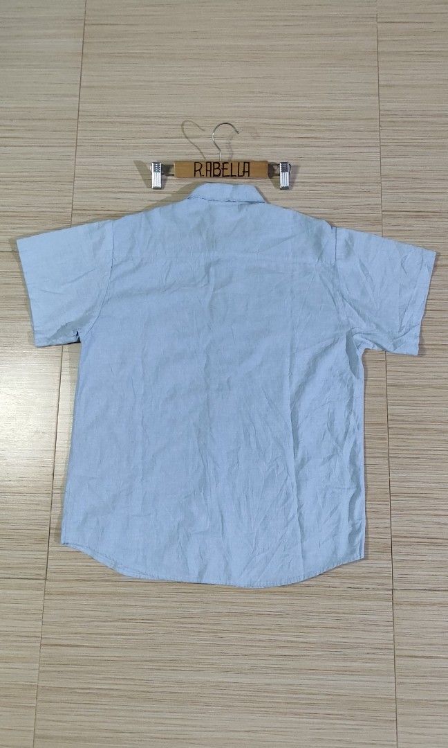 VINTAGE 1992 LOONEY TUNES BUTTON DOWN POLO (Category: Tshirts & Polo Shirts ) located in Manila. Submitted by rumarabe (Listing ID 1414985235, Image 3). Description: 1992 LOONEY TUNES BUTTON DOWN POLO COMPLETE TAGS SIZE: LARGE ON TAG(21X28) IN VERY GOOD CONDITION PA.