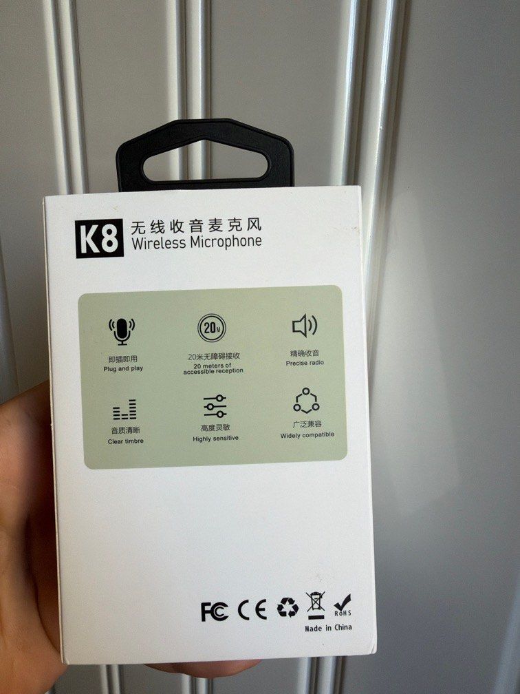 Wireless MIC （分類：咪高風/麥克風）位於 Hong Kong。 由 aura_hk 提交（商品編號 1414899656，圖片 2）。簡介： Brand new For vlog For making video Can be use for anything 。