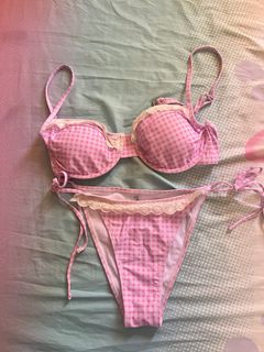 (Category: ) located in . Submitted by closetnitata (Listing ID 1414842838, Image 1). Description: .