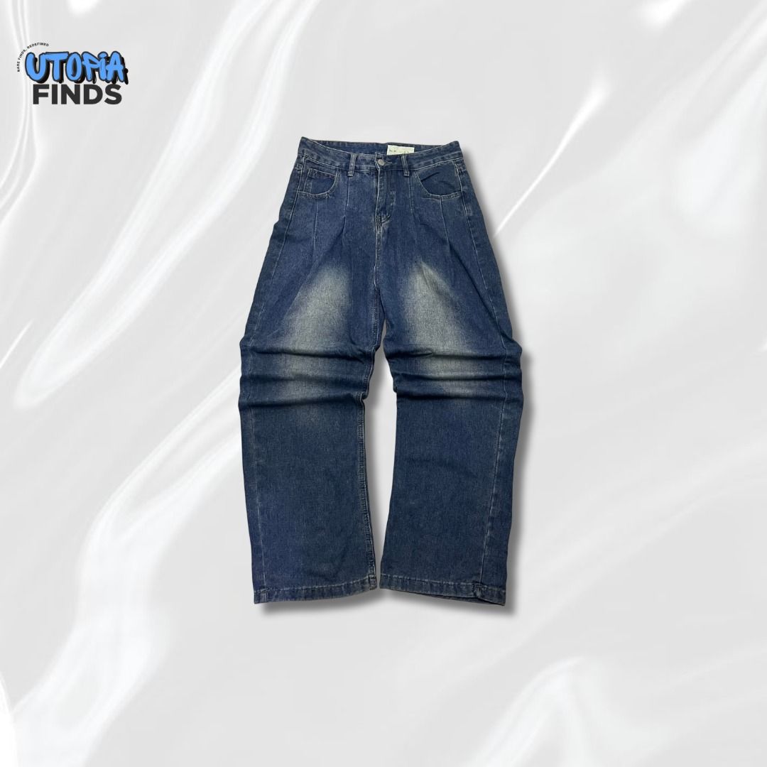 y2k Blue Denim Baggy Pants (Category: Jeans) located in Dasmarinas. Submitted by utopiafinds.ph (Listing ID 1415033242, Image 1). Description: W: 30 L: 44 H: 9 Size on tag: L No Issue Color: Blue Wash: Acid Wash Material: Cotton blend - Double-pleated Loc: Dasmariñas Cavite .