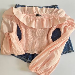 (Category: ) located in . Submitted by yishapreloved (Listing ID 1414926333, Image 1). Description: .