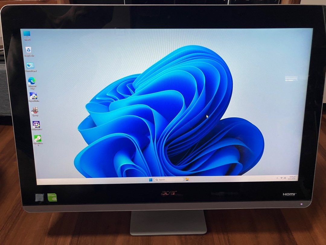 7th gen intel  i7 Acer 24 inch AIO Desktop