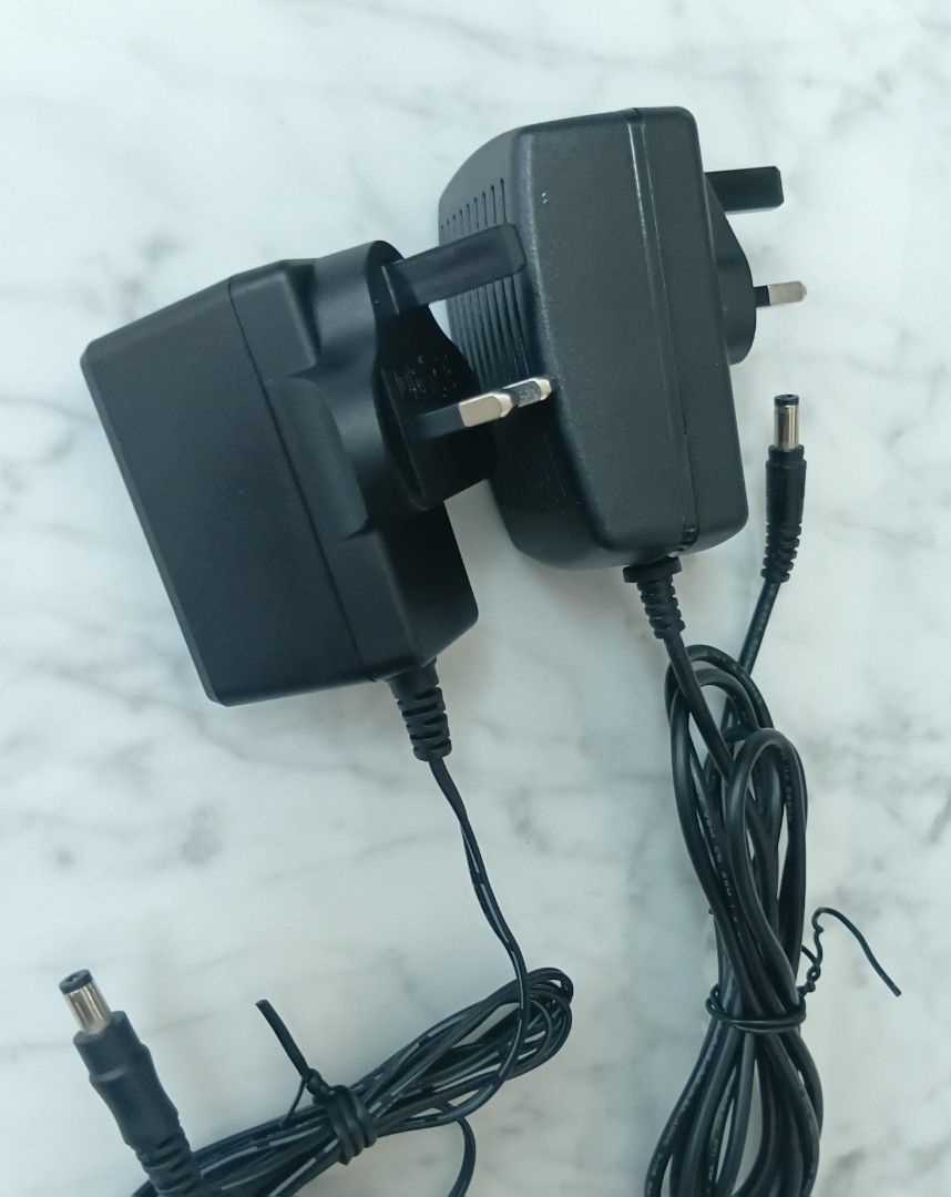 AC/DC Adapter 12V 2.5A, Computers & Tech, Parts & Accessories, Cables ...