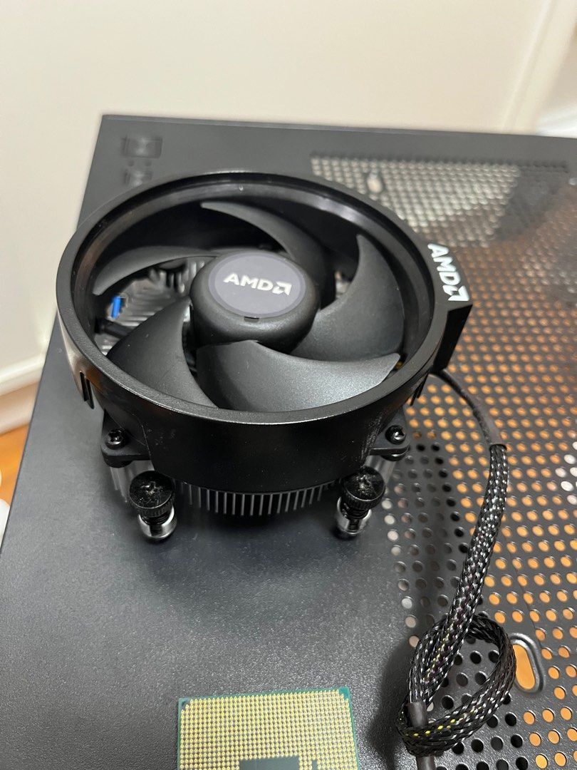AMD Ryzen 5 3600 CPU with Stock Cooler65561372983809112