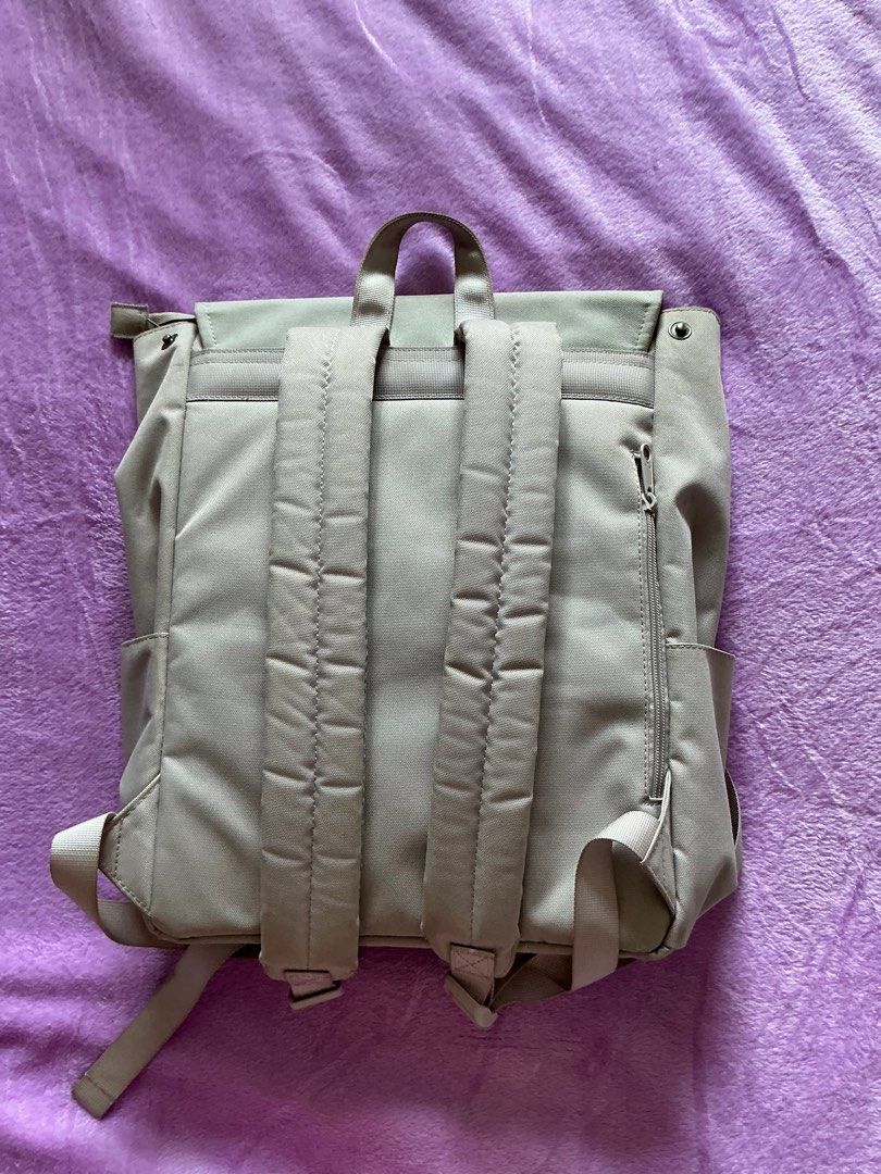 [AUTHENTIC] MaH backpack (Category: Backpacks) located in Butuan. Submitted by sillyciles (Listing ID 1415094045, Image 2). Description: NO MAJOR FLAWS, just needs a wash color: Purple.