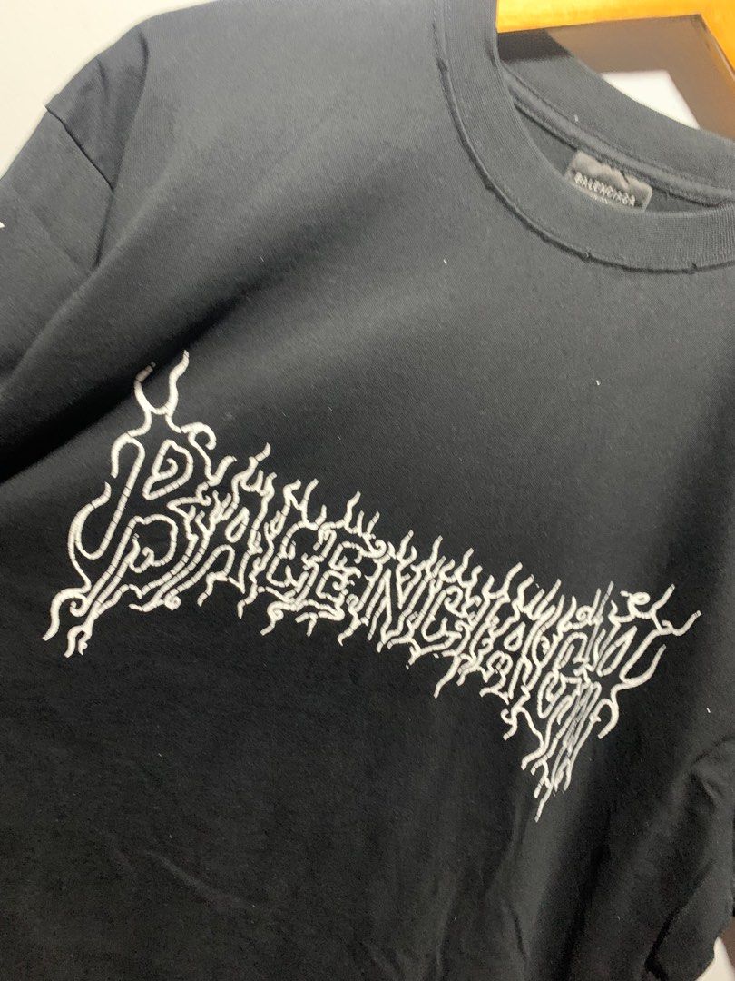 BALENCIAGA (Category: Luxury Apparel) located in Butuan. Submitted by rcycl (Listing ID 1415183170, Image 3). Description: BALENCIAGA DIMES:23by31.