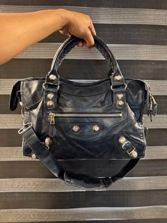 (Category: ) located in . Submitted by selection_apparel.ph (Listing ID 1415059999, Image 1). Description: .