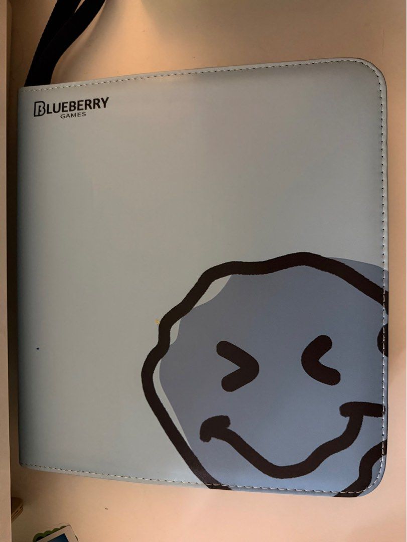 Blueberry Binder for Toploaders (Category: Stationery & School Supplies) located in Mandaluyong City. Submitted by bigjsdeclutter (Listing ID 1415211871, Image 1). Description: Metro manila: via grab/lalamove shipping/pickup Non-metro manila: j&t shipping on weekends Mop: gcash With free toploaders - Blueberry Binder for Toploaders - 240 pockets - Features a light blue color - Designed to hold toploaded cards - Stylish and functional for card col