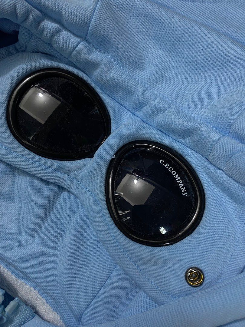 cp company (Category: Activewear) located in Manila. Submitted by thrift2mill (Listing ID 1415116326, Image 2). Description: .