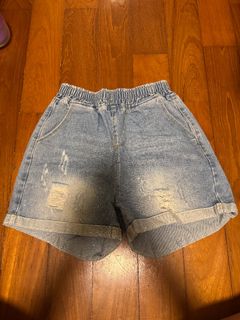 (Category: ) located in . Submitted by raeeeelyn (Listing ID 1415202263, Image 1). Description: .