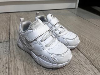 （分類：）位於 。 由 efdenise 提交（商品編號 1415208911，圖片 1）。簡介： 。